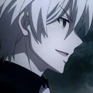 同时保持自 同时保持自